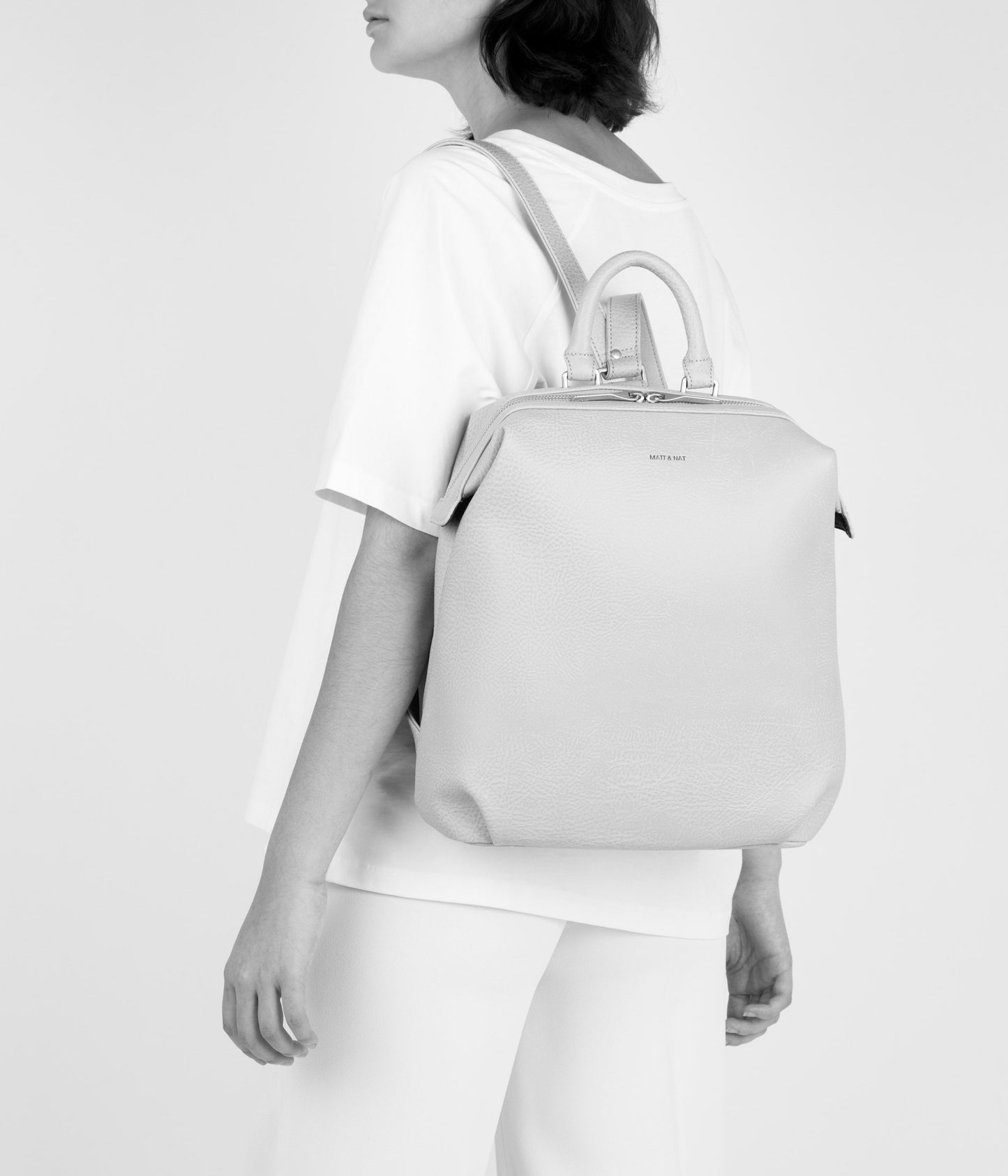 VIGNELLI Vegan Backpack - Dwell