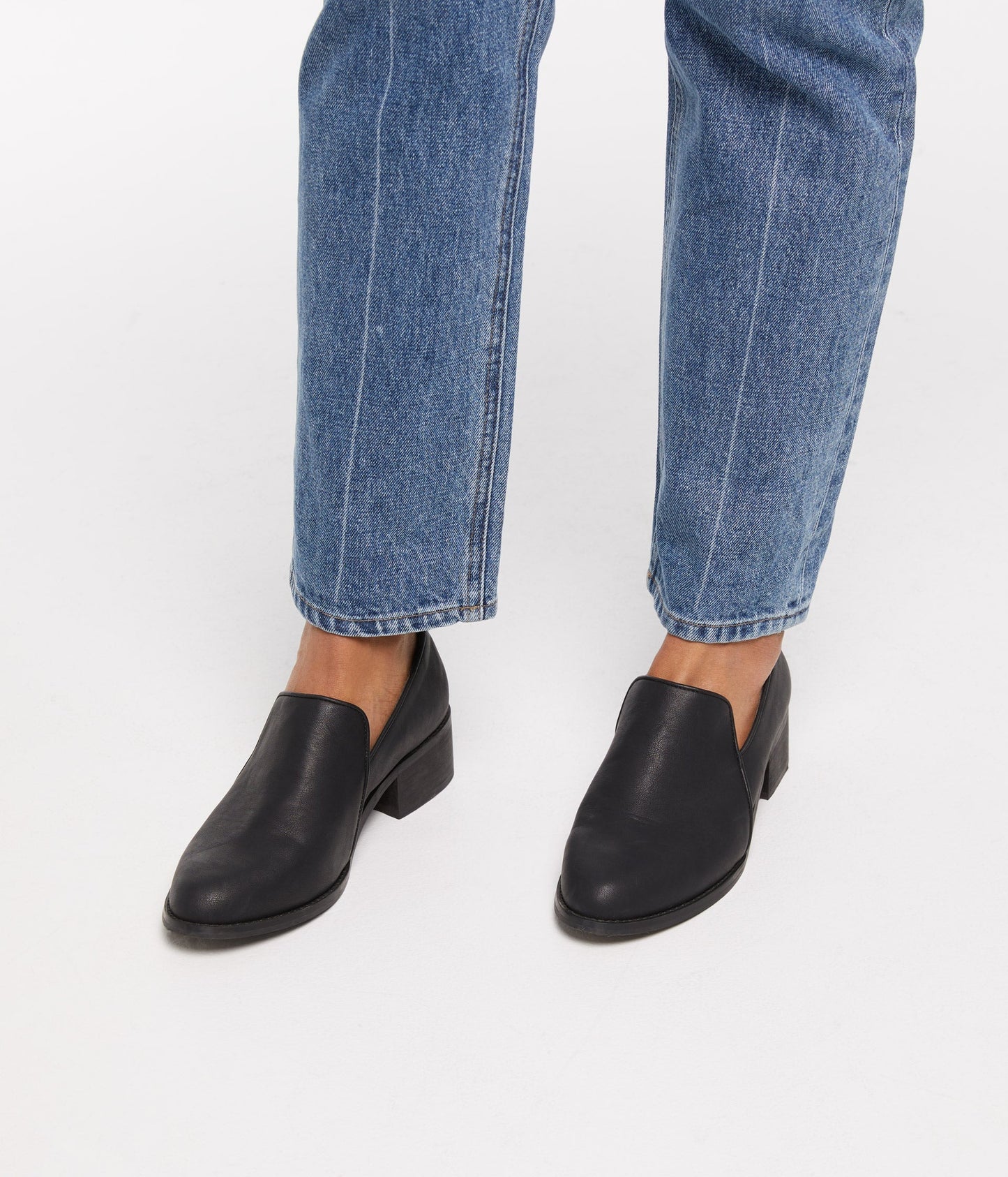 CASTELNAU Vegan Mid Heels