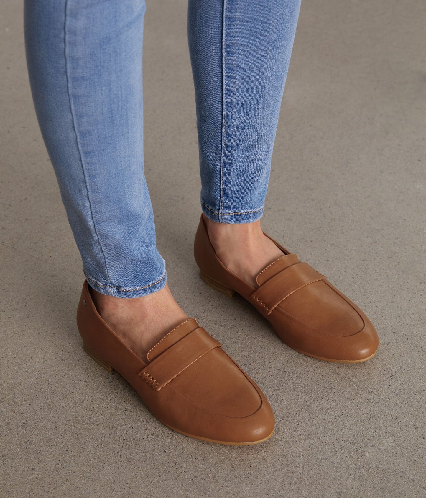 IVY Women's Vegan Loafers
