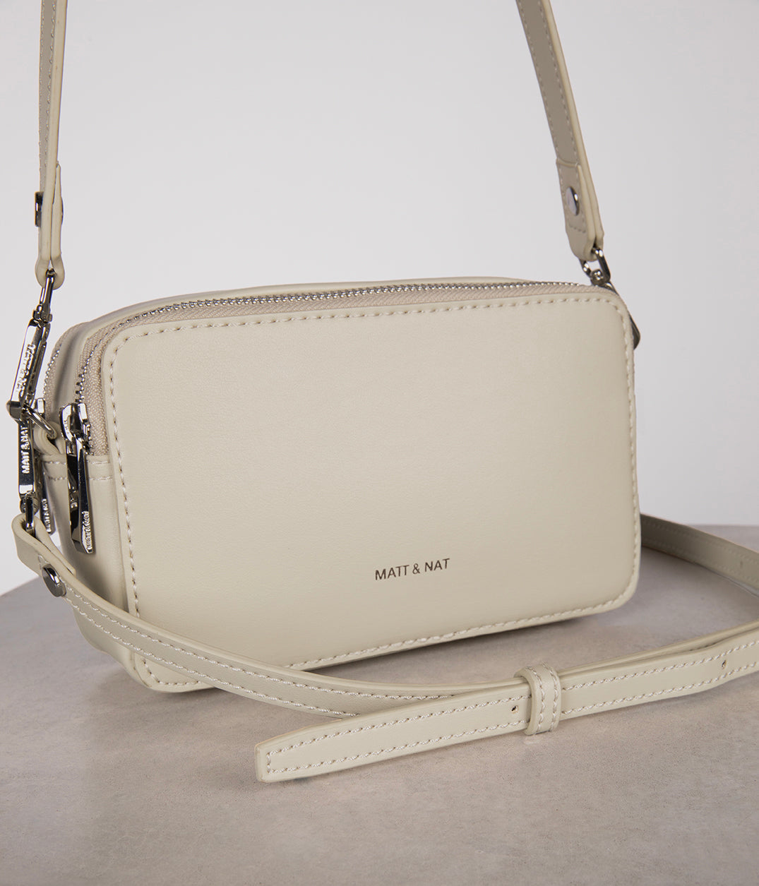 FARAH Vegan Crossbody Bag - UPPEAL™