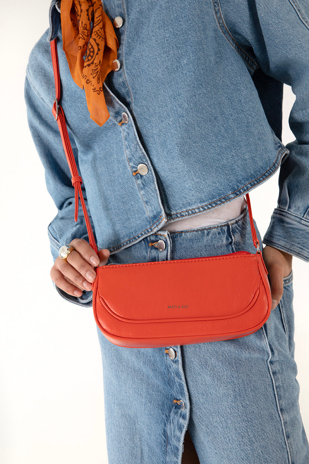 BUDDY Vegan Crossbody Bag – Theme