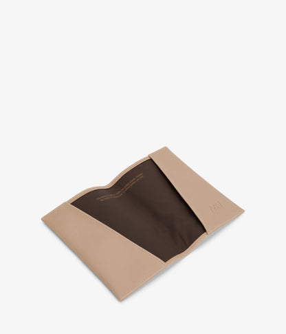 VOYAGE Vegan Passport Holder - Vintage