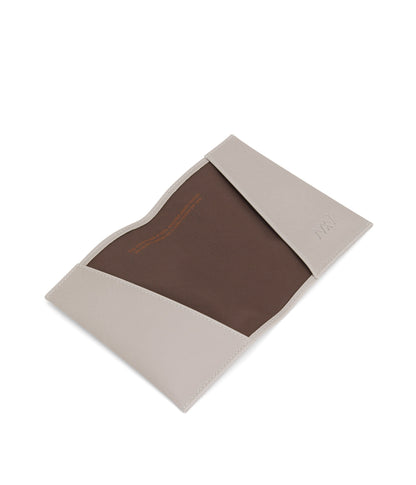 VOYAGE Vegan Passport Holder - Vintage